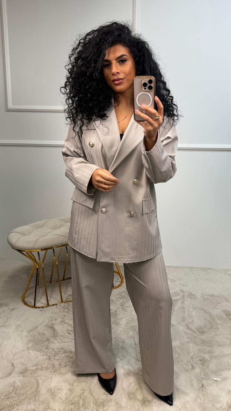 5cb42b4e-76dc-4351-b184-44c7d24a03f7