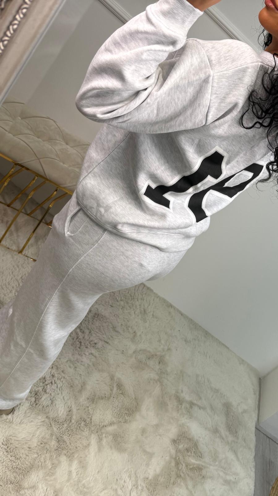 7ea21660-4ec6-40b1-9d72-c75e8997fdc4